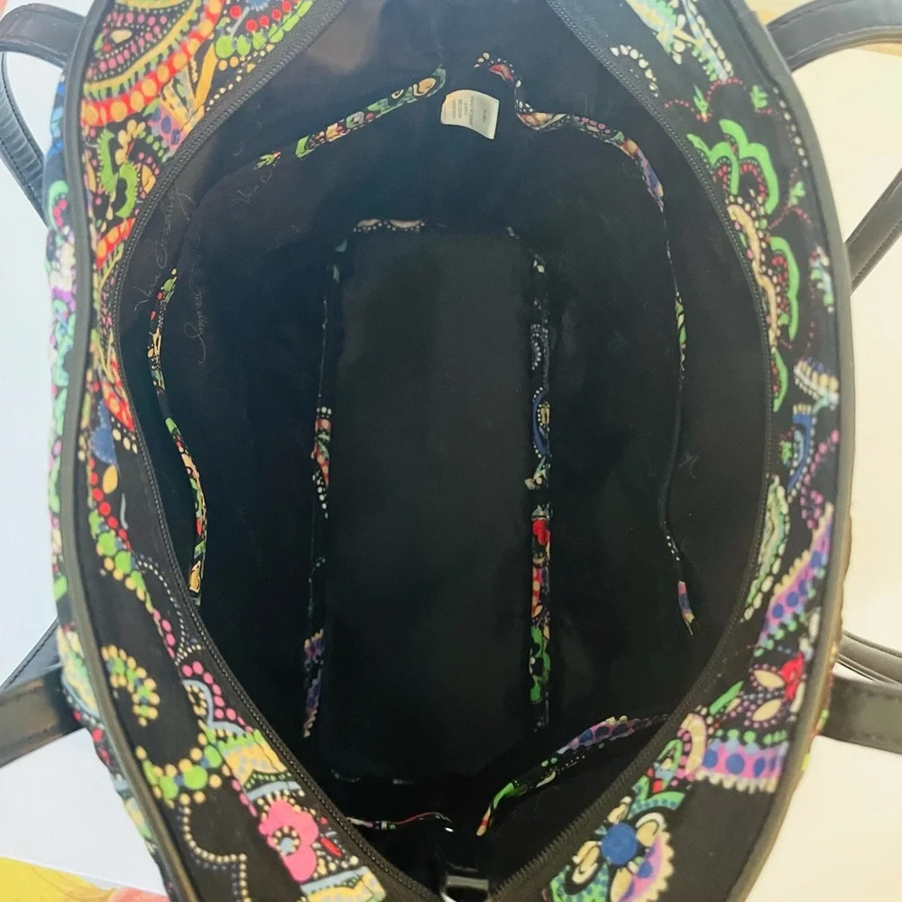 Trimmed Vera Bradley Kiev tote bag - Picture 4 of 6